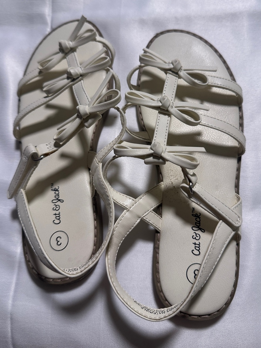 Cat & Jack Girls Size 3 Ivory Bow Sandals Strappy Dress Shoes